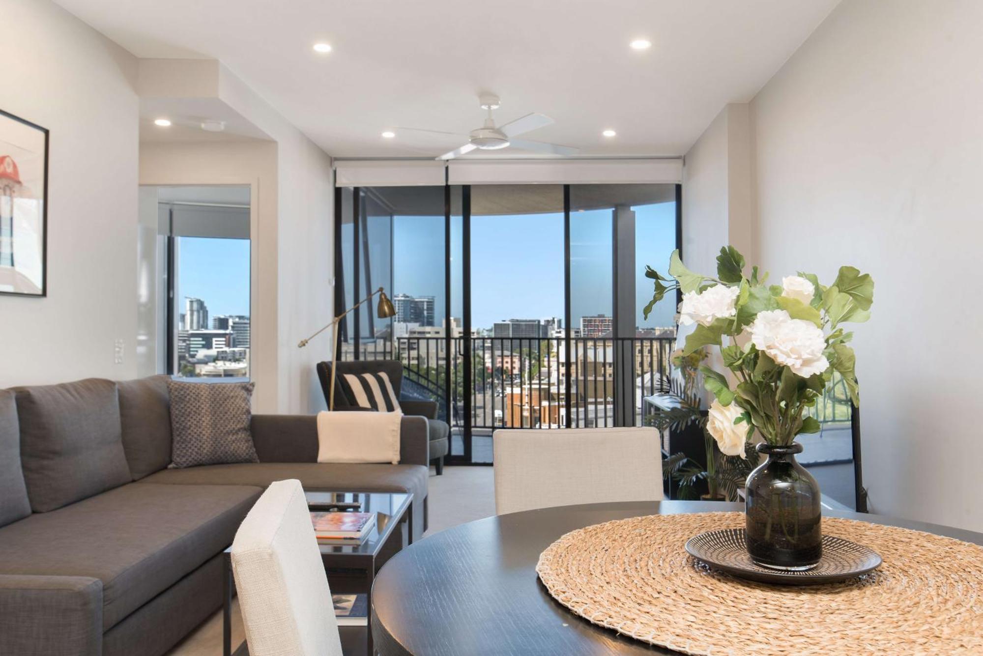 Apartment Queen St