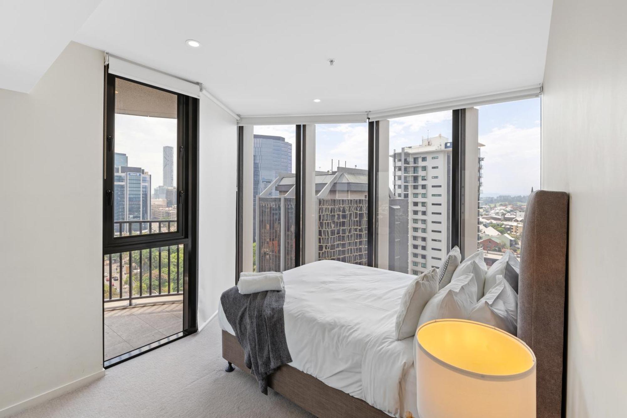 Apartment Queen St