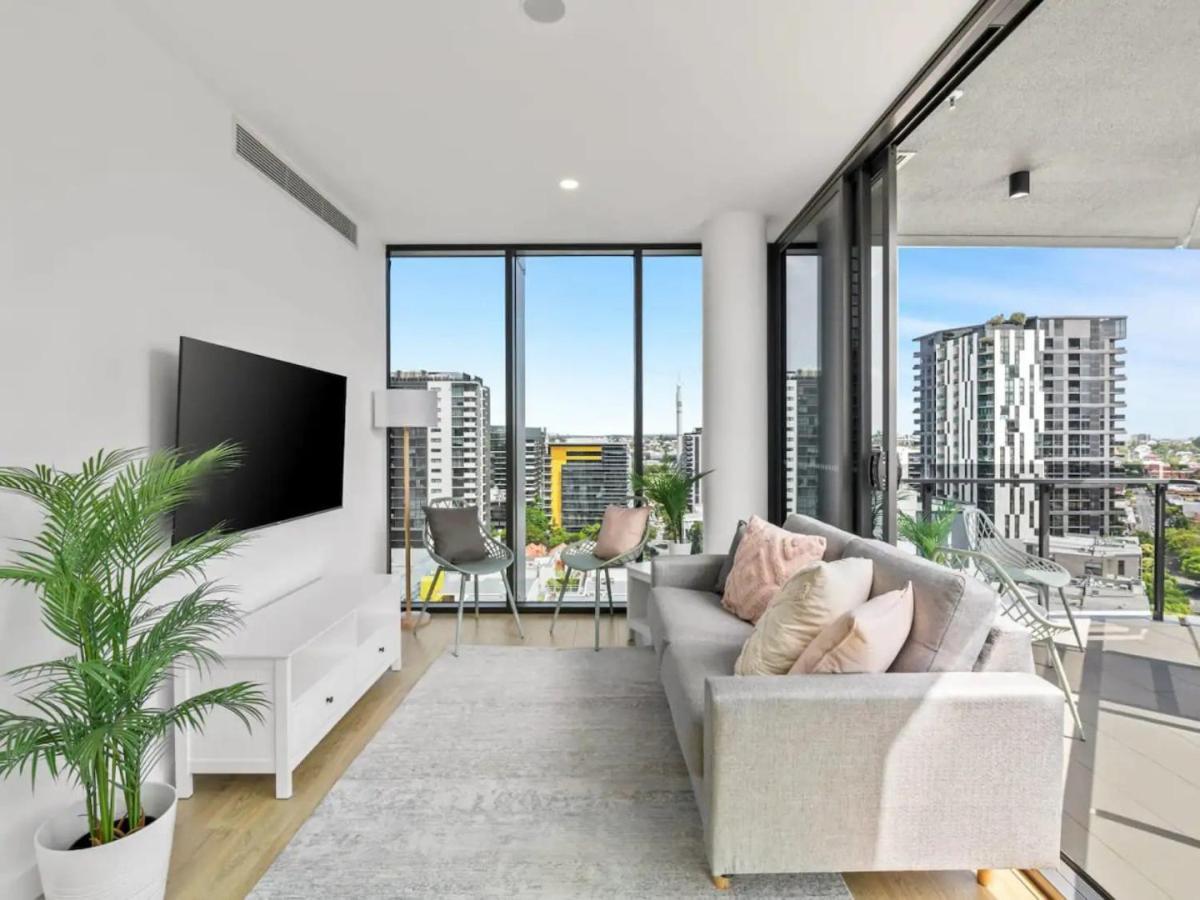Chic Living W Sunset Views 2bd1 * Brisbane