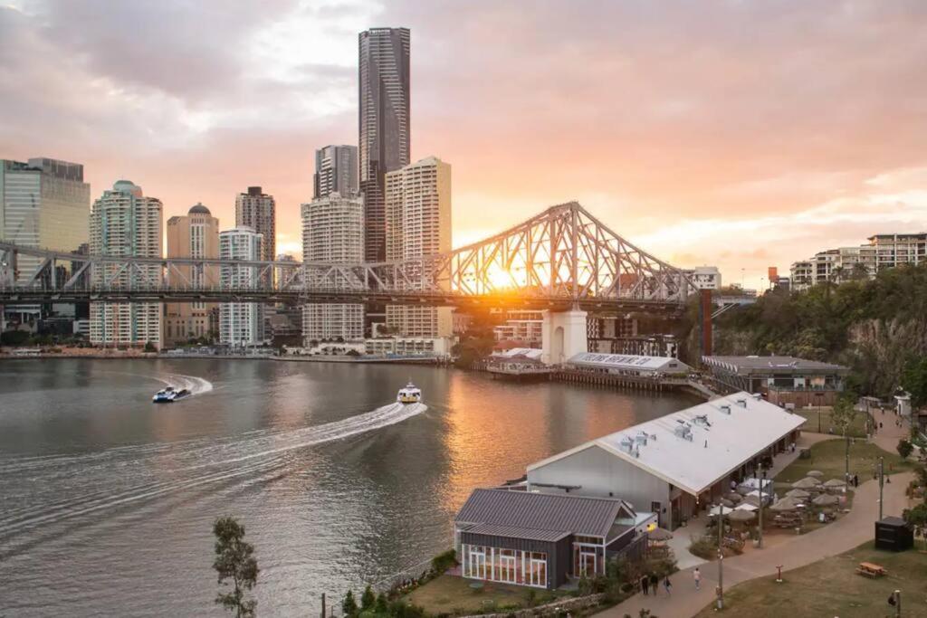 Apartment Heights! 2bed/1bath/1car/views ~ Cbd
