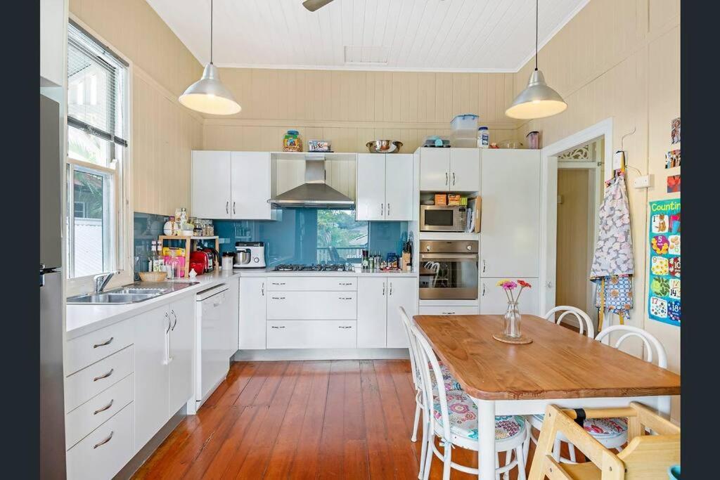 Beautiful House With Views Holiday home Brisbane