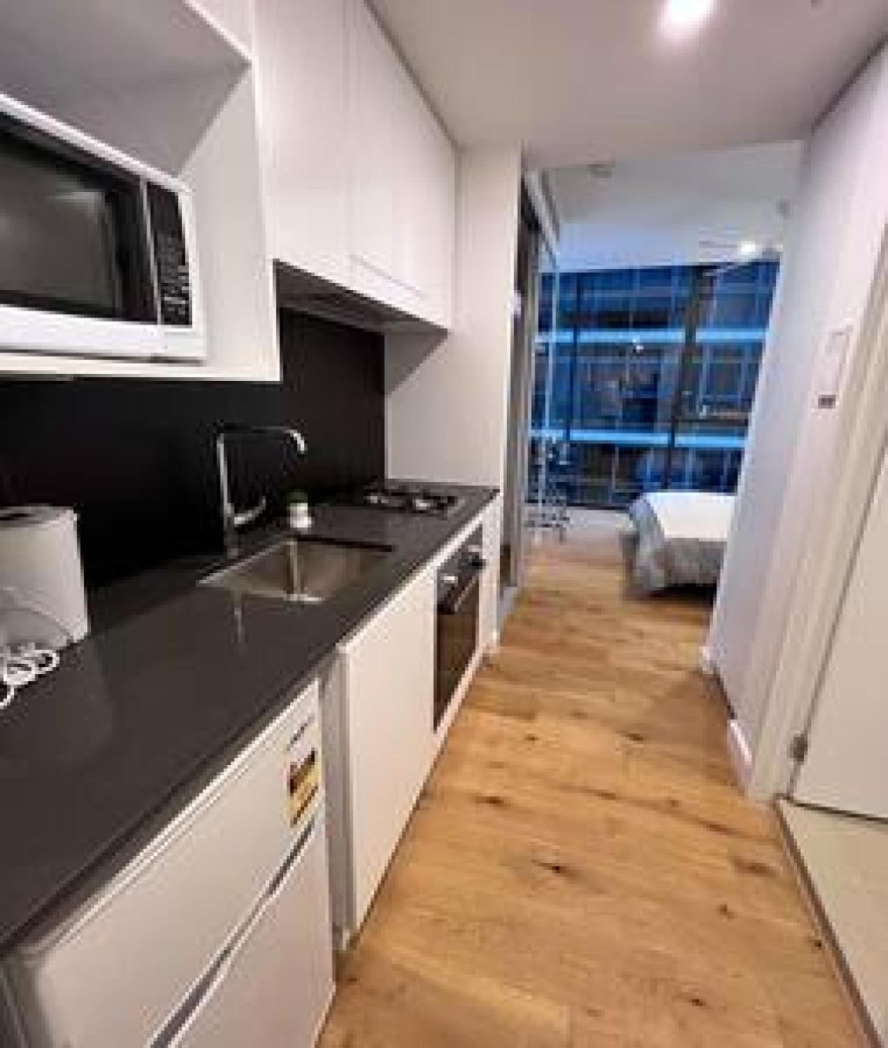 New Centrally Located High Level Apartment Brisbane