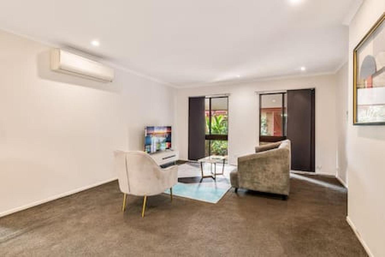 Modern Comfort Retreat 4bed Cozy Haven W Pool