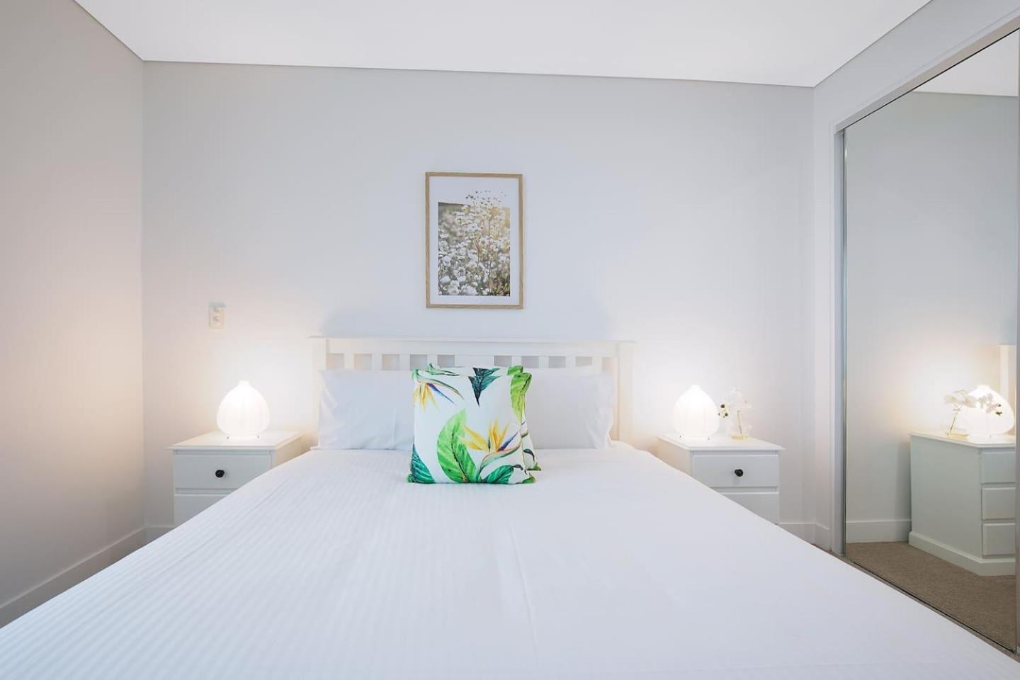 Apartment Treetop Horizons - Experience Red Hills Local Vibe Brisbane