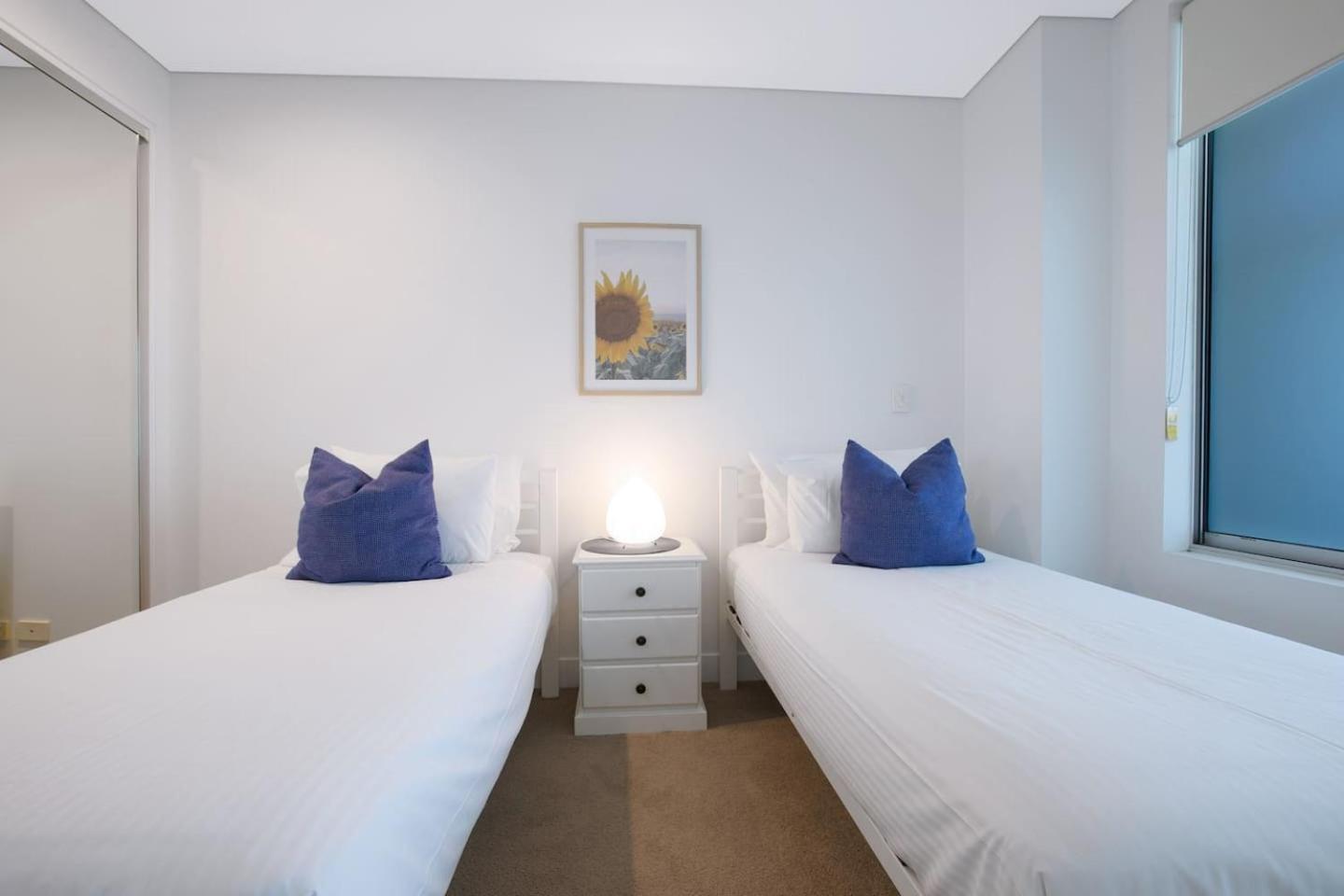 Treetop Horizons - Experience Red Hills Local Vibe Apartment