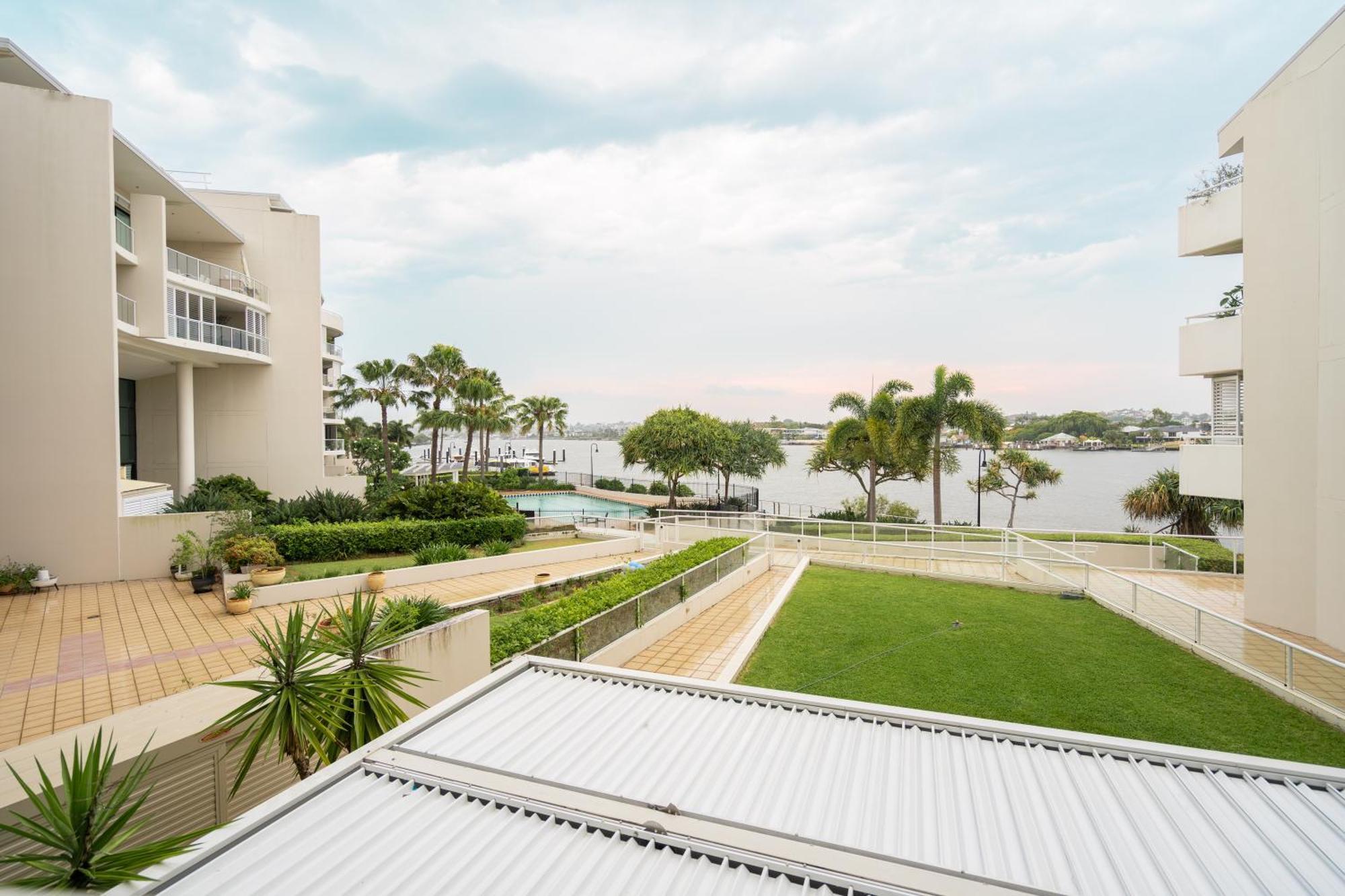 Riverside Retreat! Beautiful Water Views! - New Farm * Brisbane