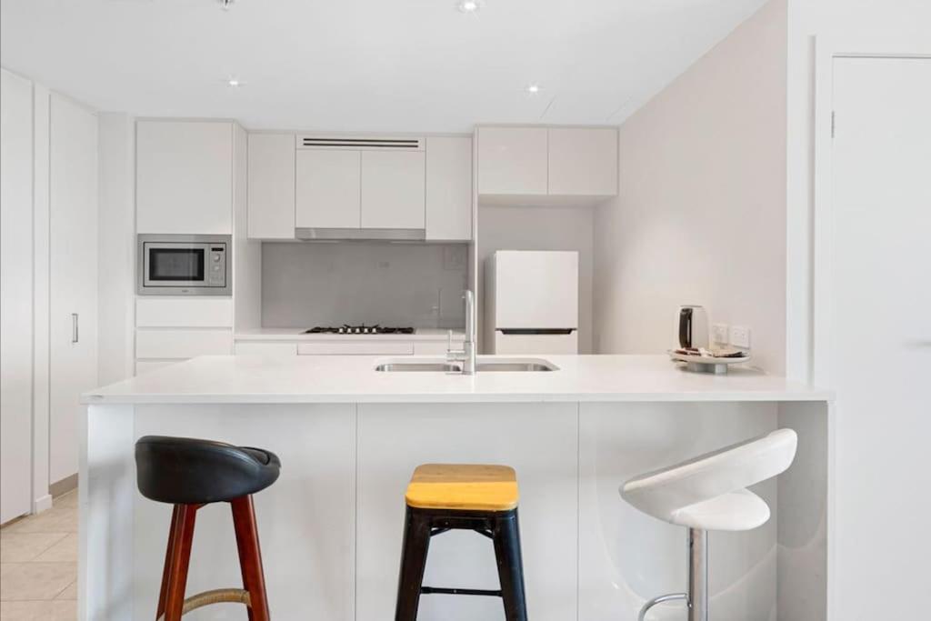 High Level Riverview 1b1b In Centre Of Cbd Apartamento