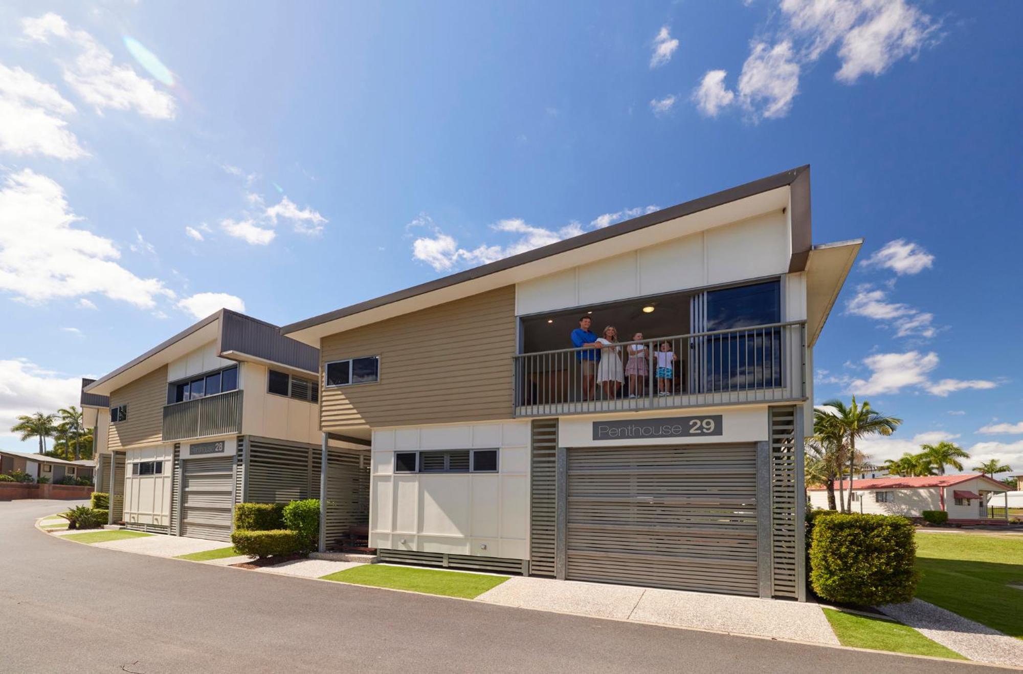 Village 4* Brisbane