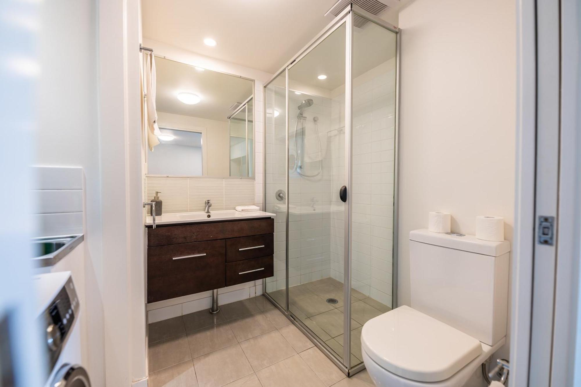 Apartment Tranquil 2-bed Inner City Retreat With Parking *