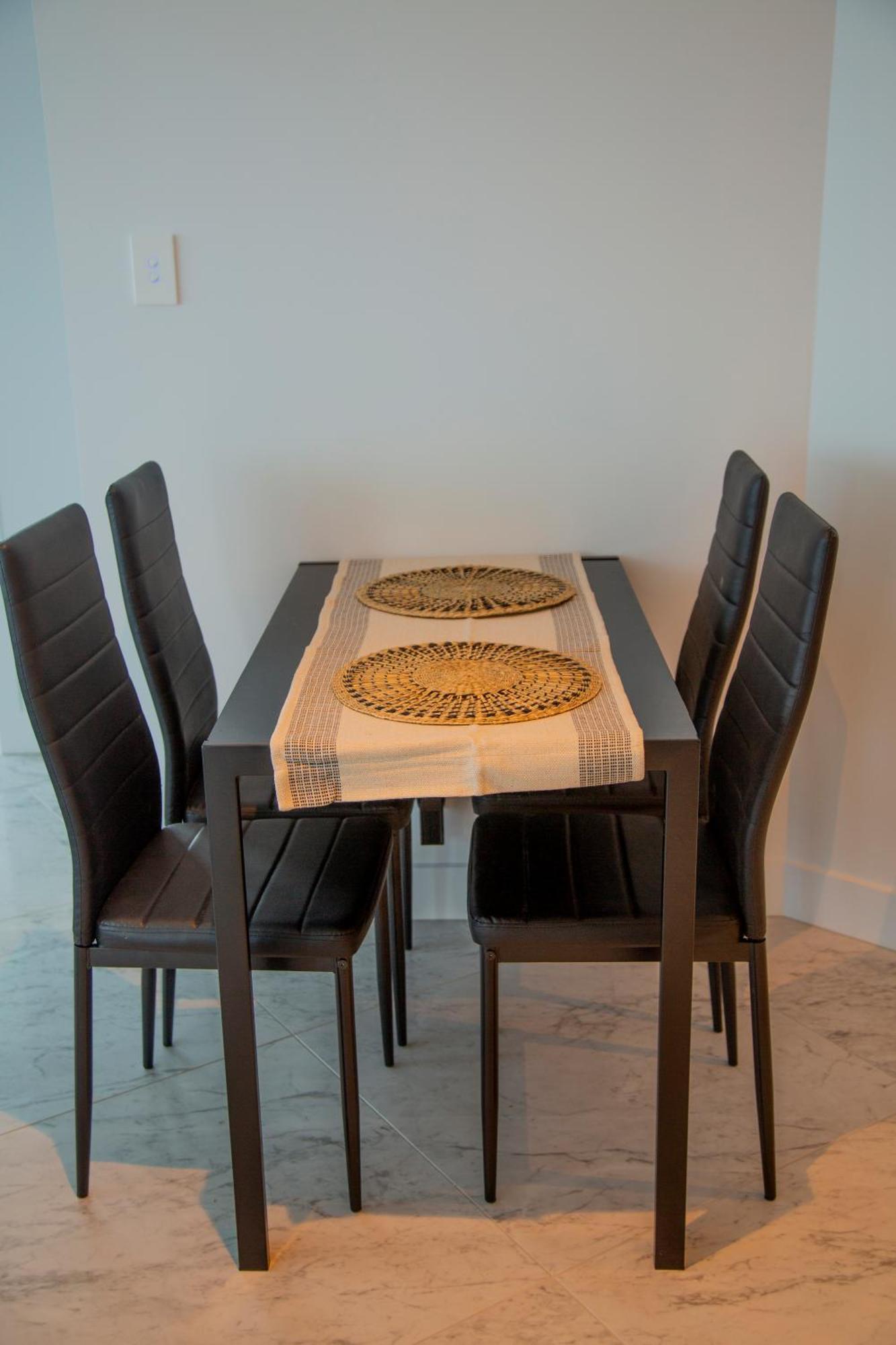 Apartamento 2 Bed 2 Bath In Cbd With Car Park Brisbane