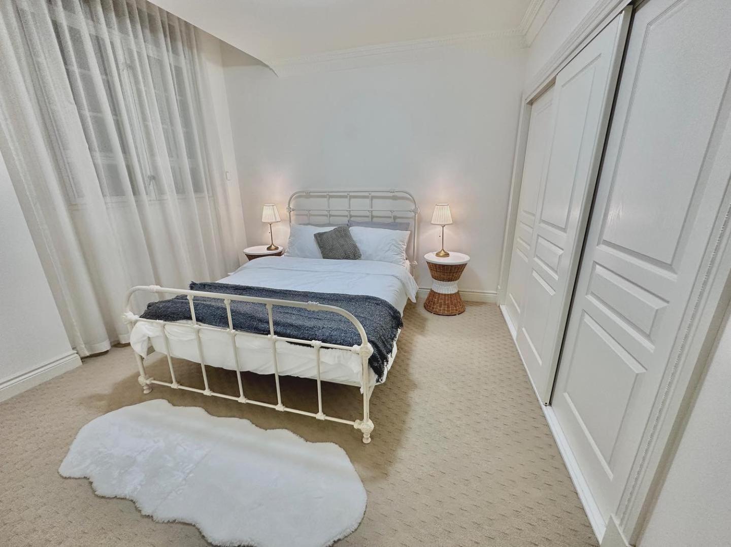 Aparthotel Macarthur Chambers 4*