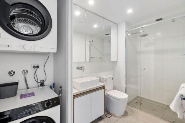 Amazing 1br W Pool Brisbane