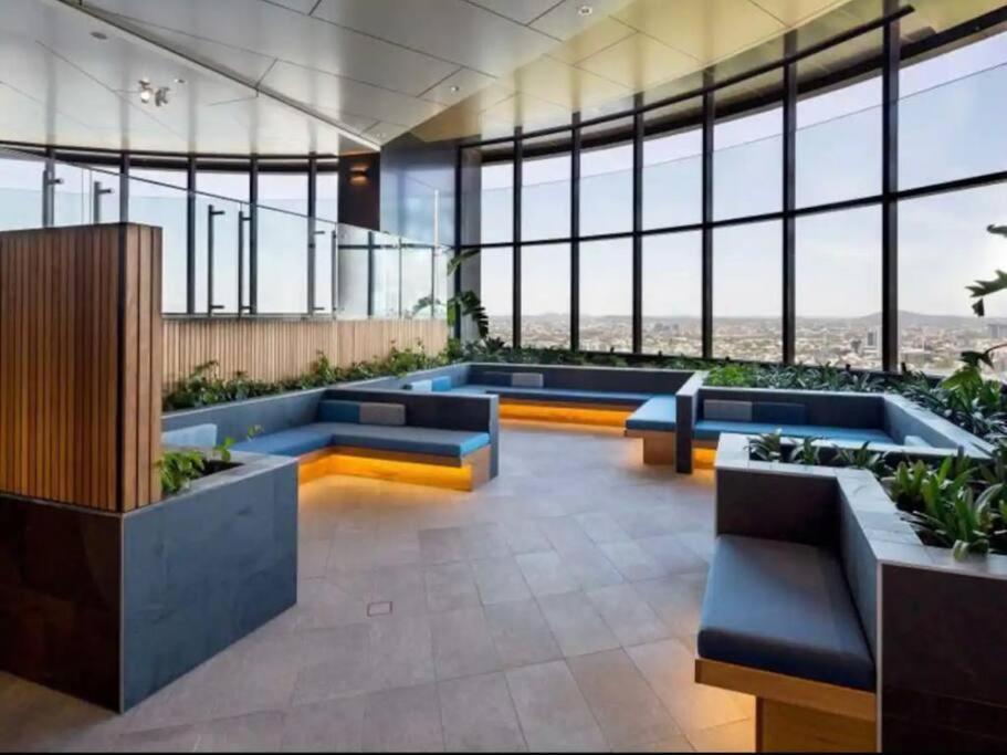 Executive River View 1 King Bed Cbd W Car Park *