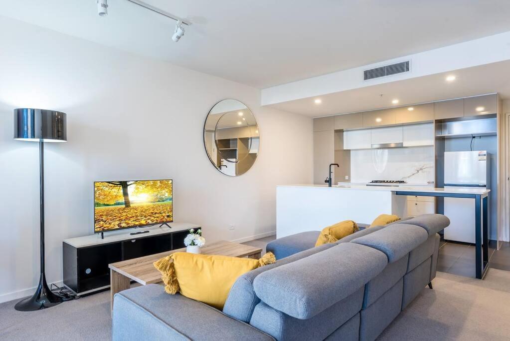 South Bank 1 Bedroom With Parking * Brisbane
