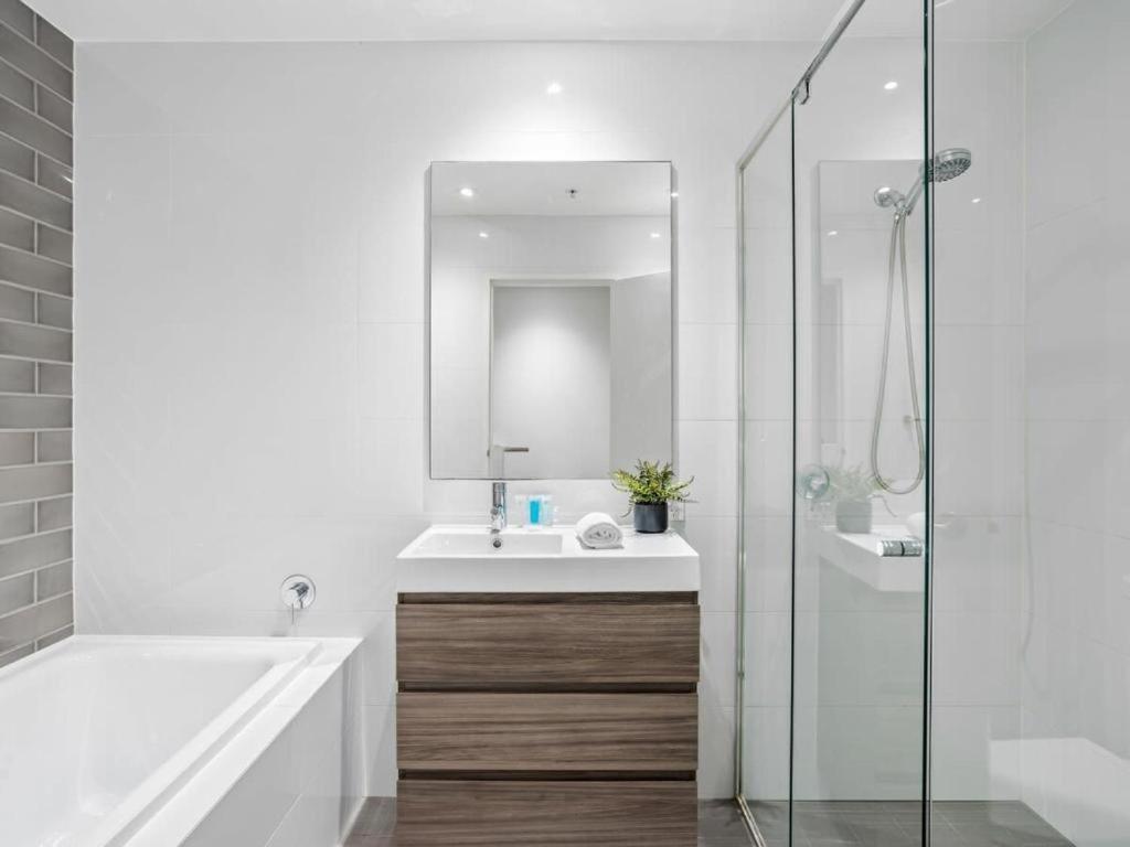 Apartment Newstead Modern 2-storey - Q *