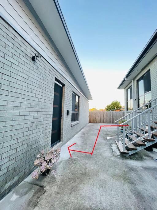 Apartamento Modern 2 Bedrooms House Close To Qeii Hospital & Grifith Uni