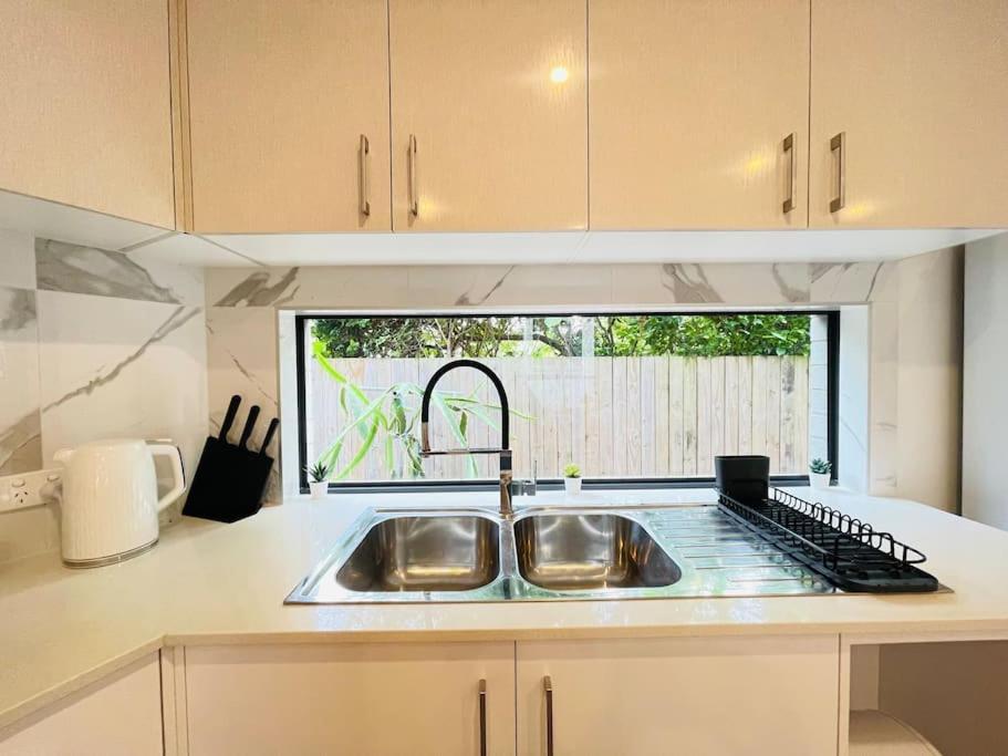Apartamento Modern 2 Bedrooms House Close To Qeii Hospital & Grifith Uni *