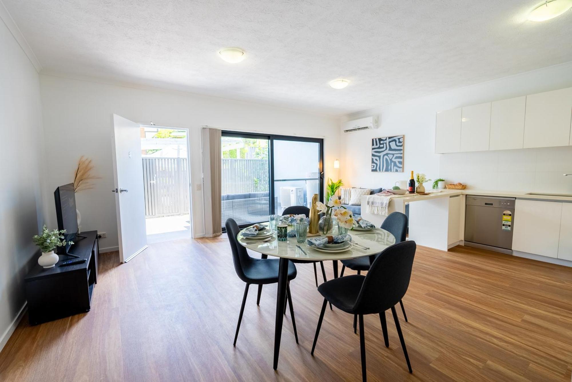 Balmoral - Airy & Light-filled Edge Comfort Apartment
