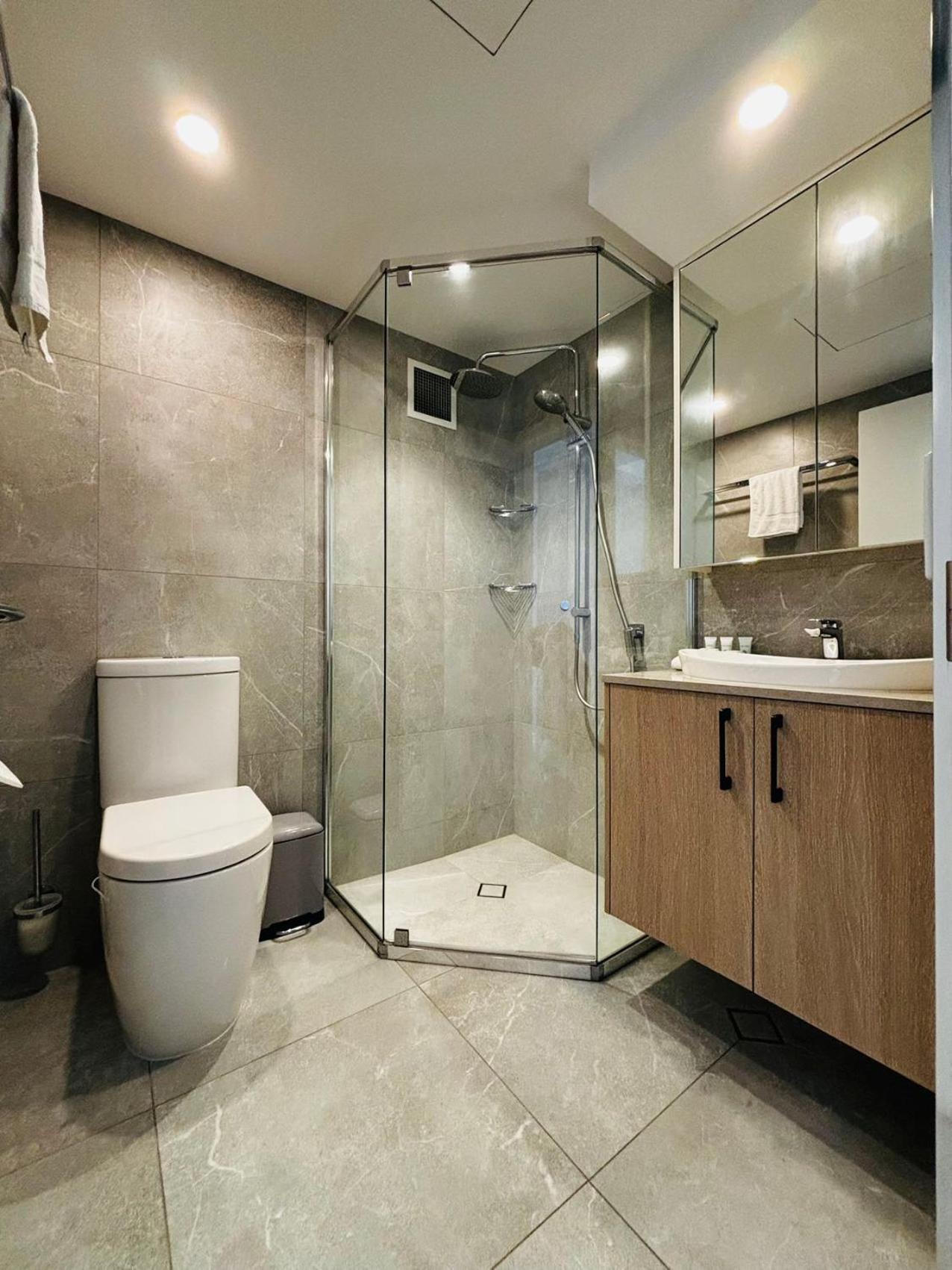 River Plaza Aparthotel