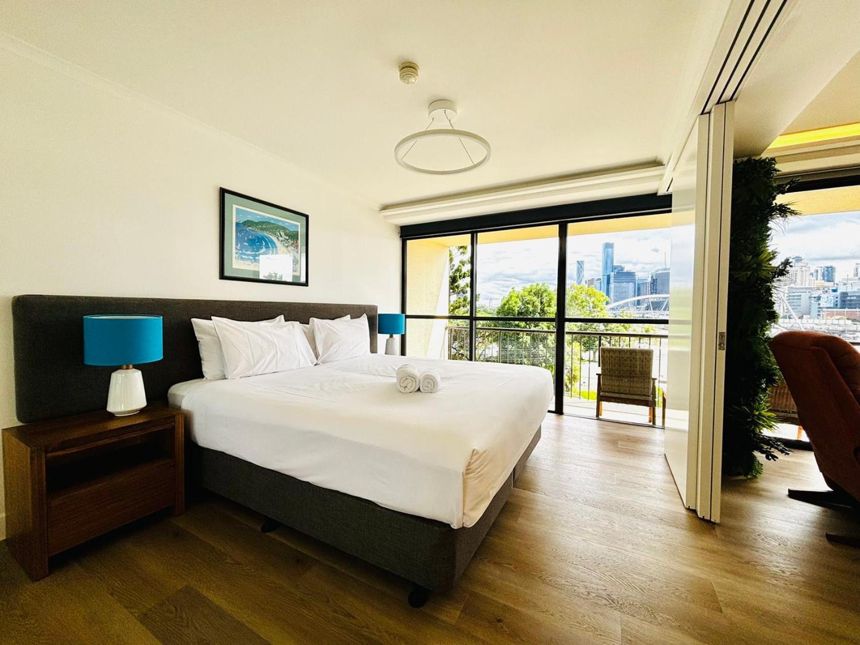Aparthotel River Plaza