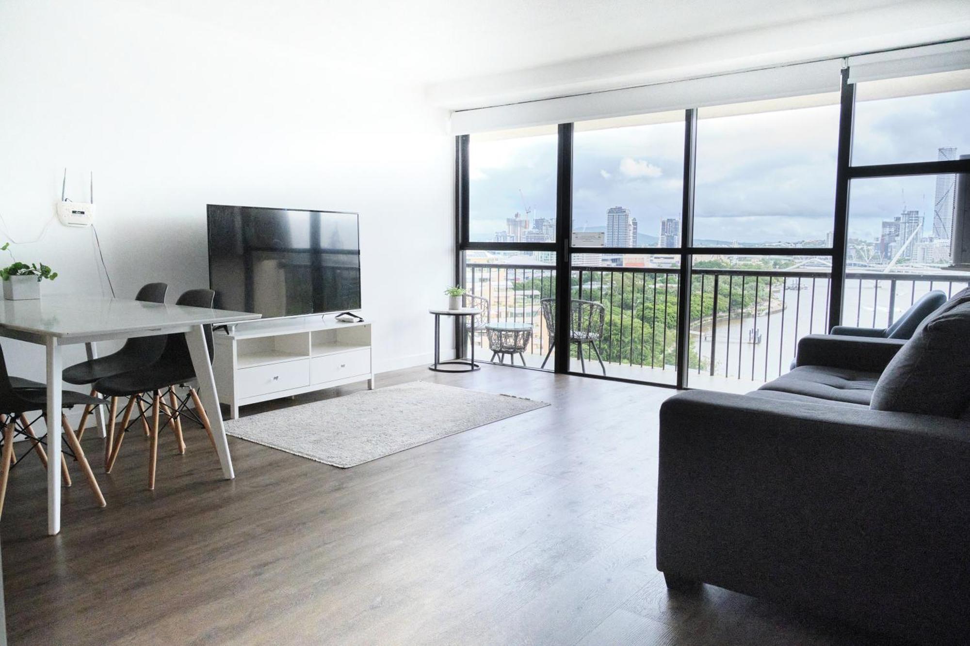 River Plaza Aparthotel