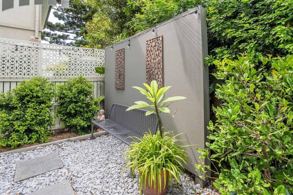 Birdsong Yeronga - Inner Village Sanctuary