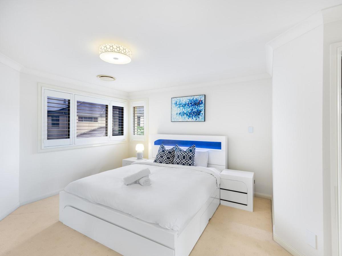 Spacious Comfy 4 Bedroom Near Sunnybank Holiday home