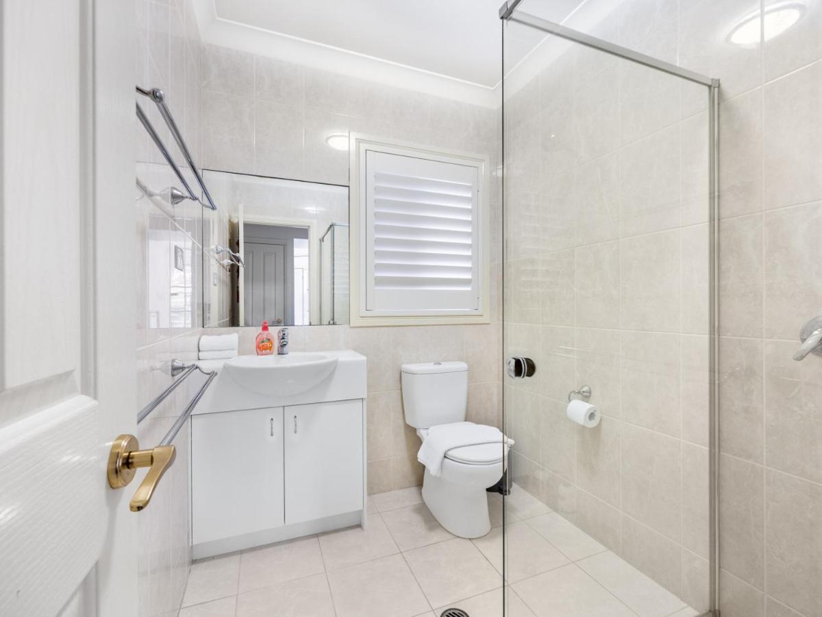 Spacious Comfy 4 Bedroom Near Sunnybank *