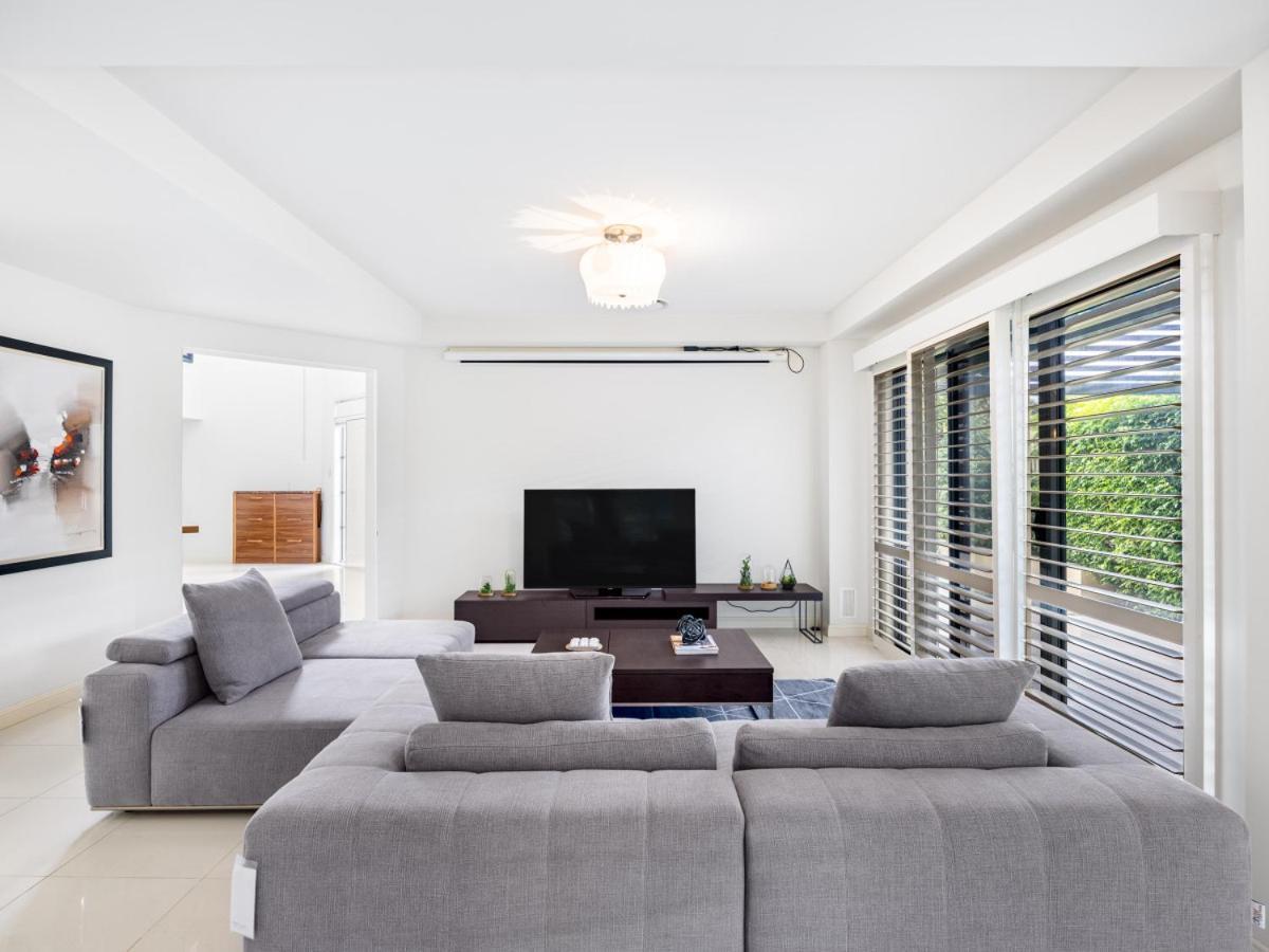Holiday home Spacious Comfy 4 Bedroom Near Sunnybank