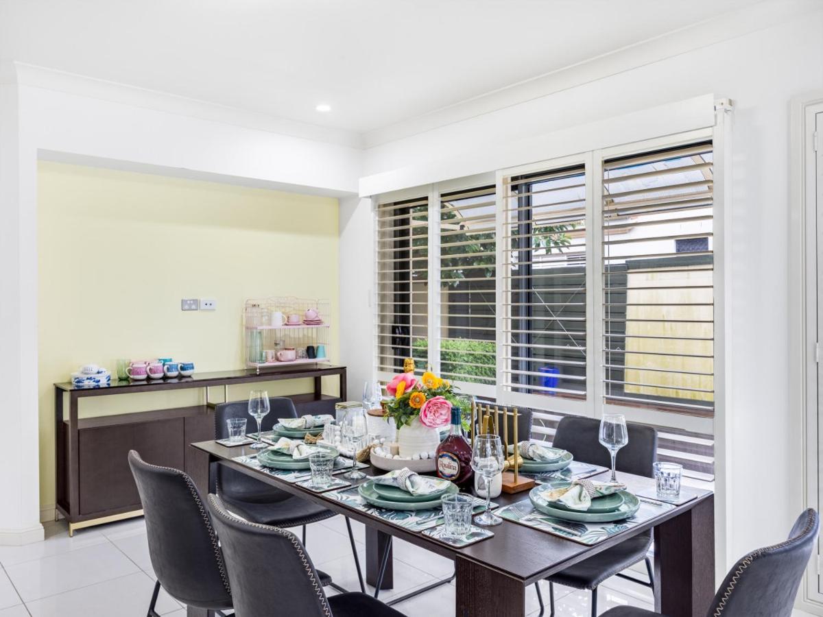 Holiday home Spacious Comfy 4 Bedroom Near Sunnybank