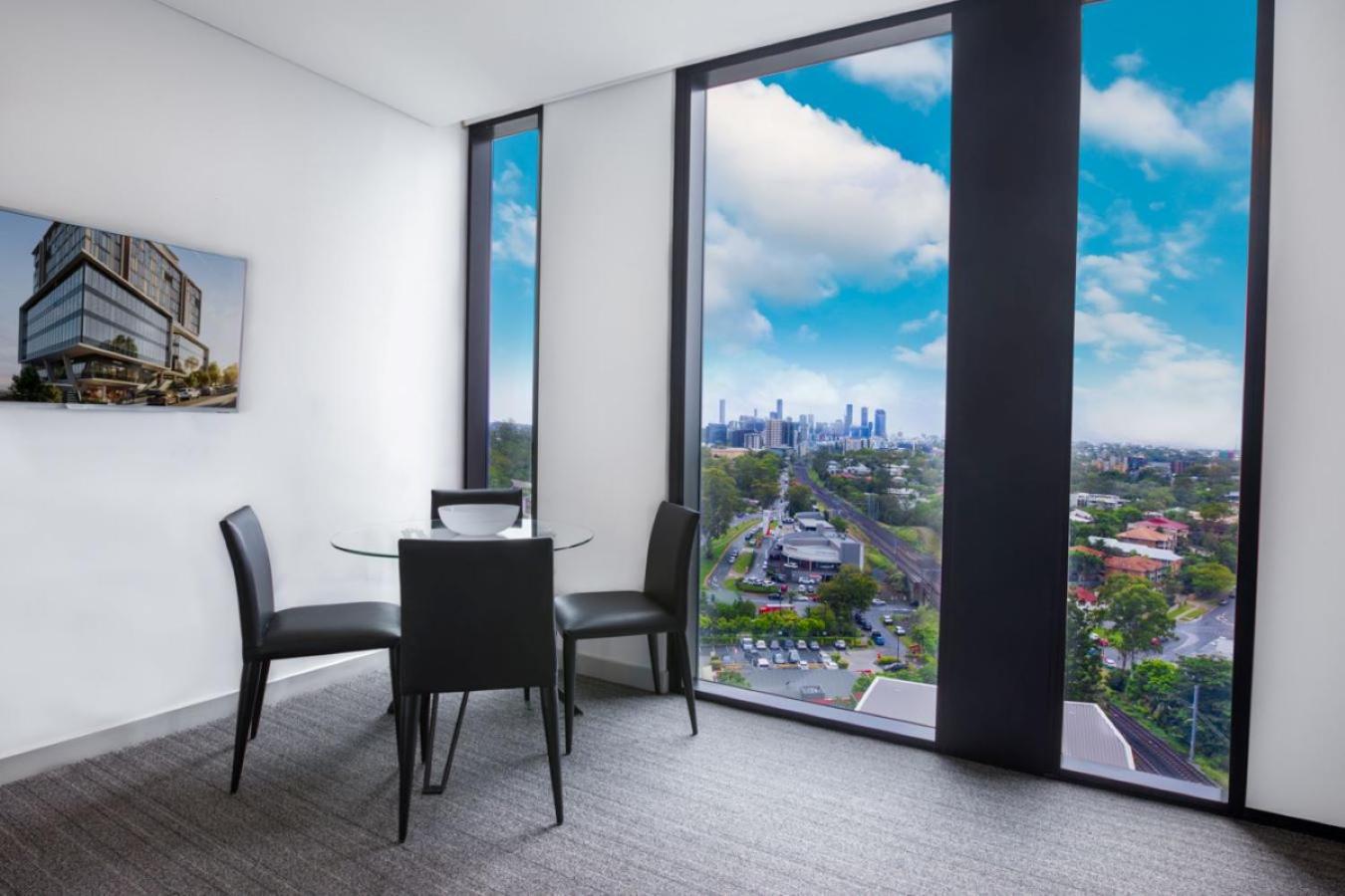 Aparthotel Essence Taringa Brisbane