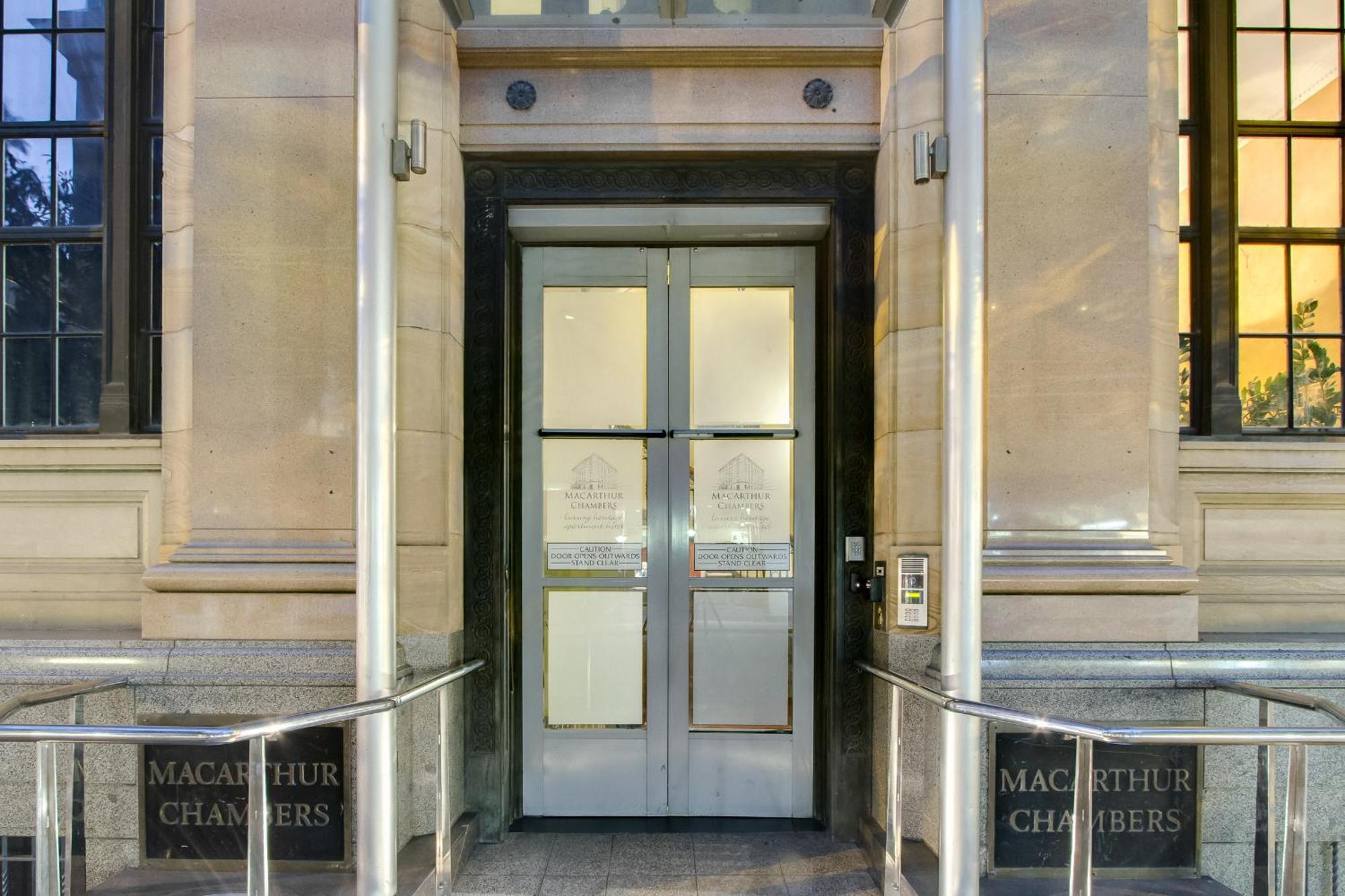 Macarthur Chambers Aparthotel 4*