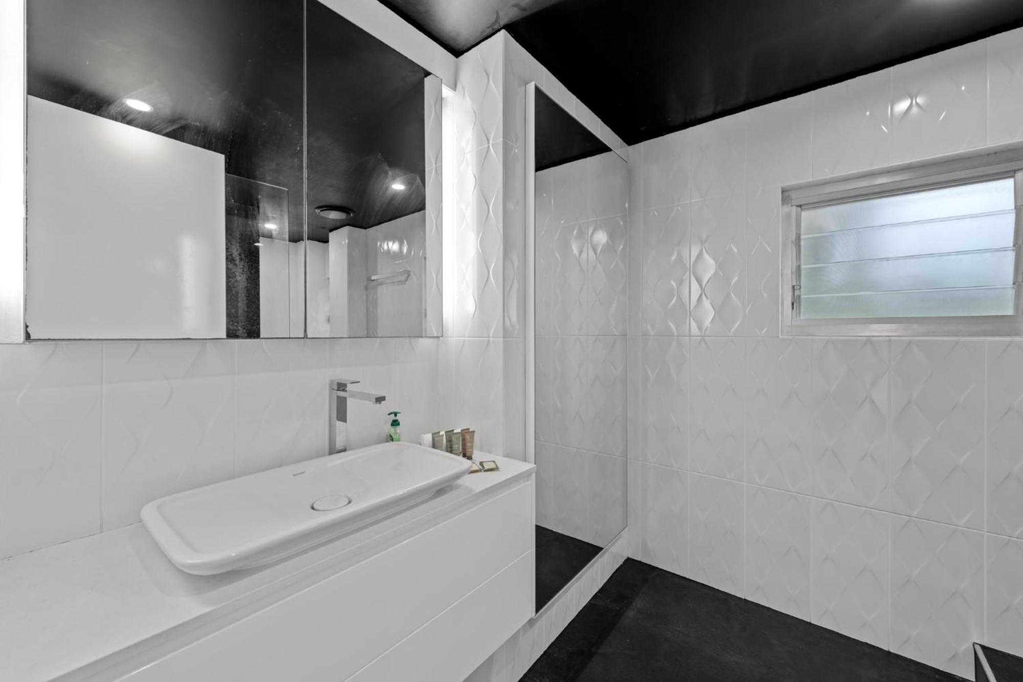 Riverside Luxury Kangaroo Point Apartment Brisbane