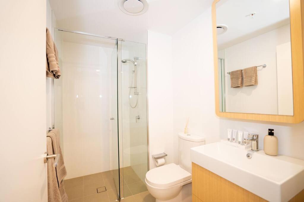 Brand-new W Pool, Gym And Apartment Brisbane