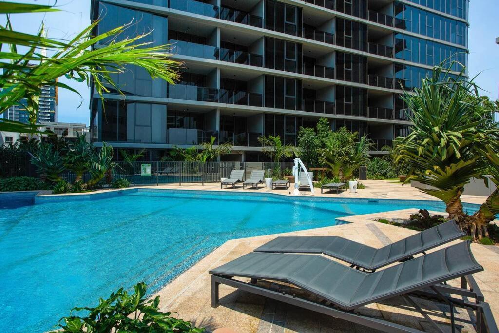Brand-new W Pool, Gym And Apartment