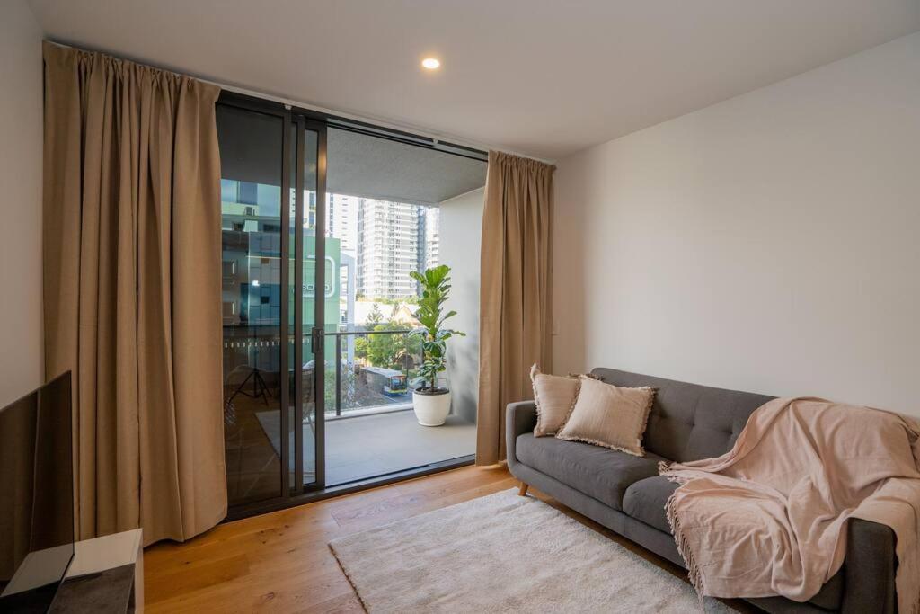Brand-new W Pool, Gym And * Brisbane
