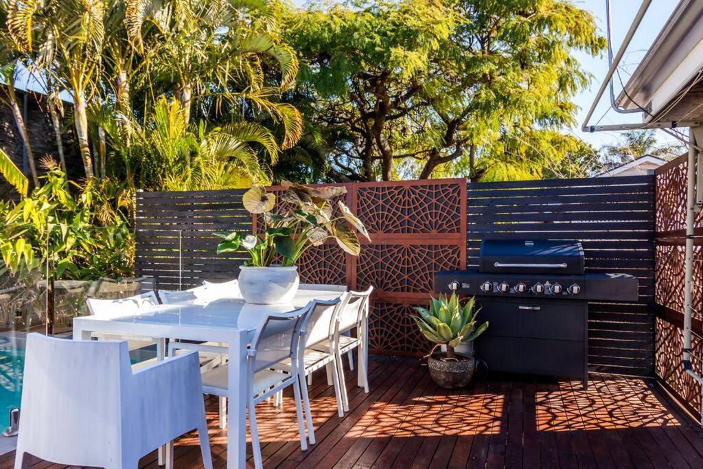 Stunning Tropical Oasis Free Parking Villa Brisbane