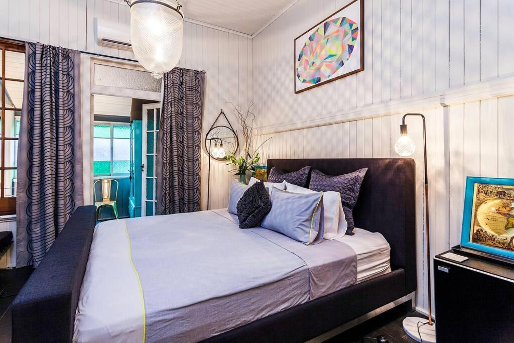 Villa Stunning Tropical Oasis Free Parking Brisbane