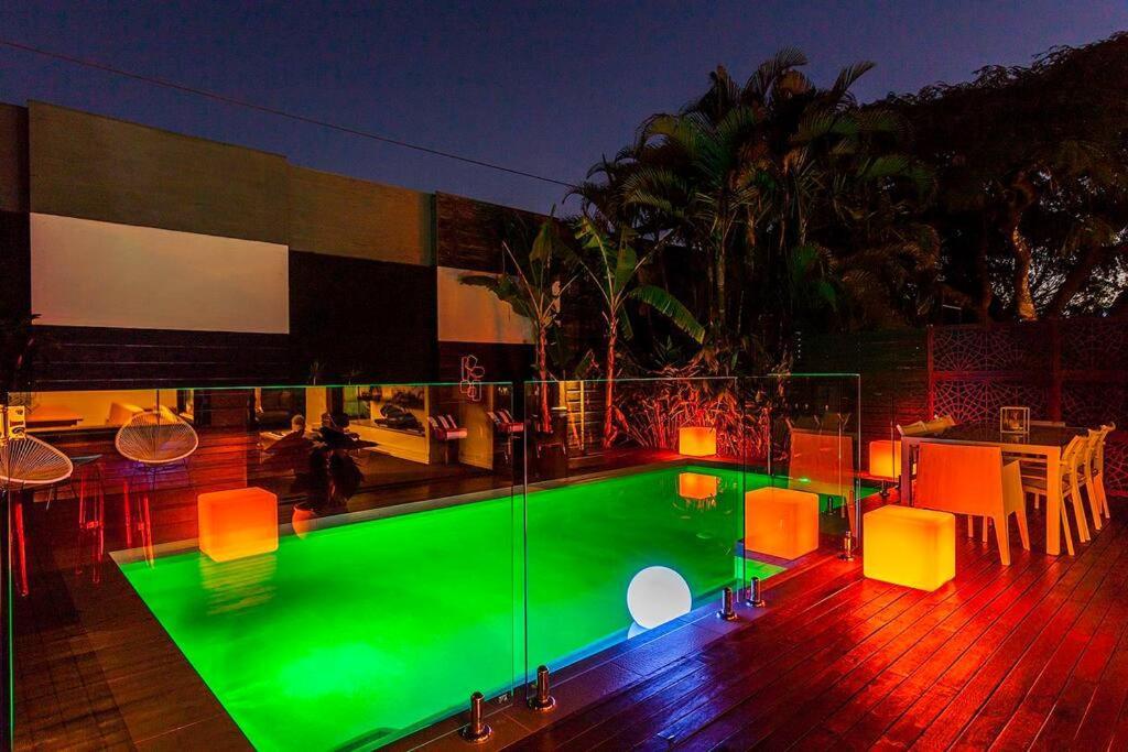 Villa Stunning Tropical Oasis Free Parking Brisbane