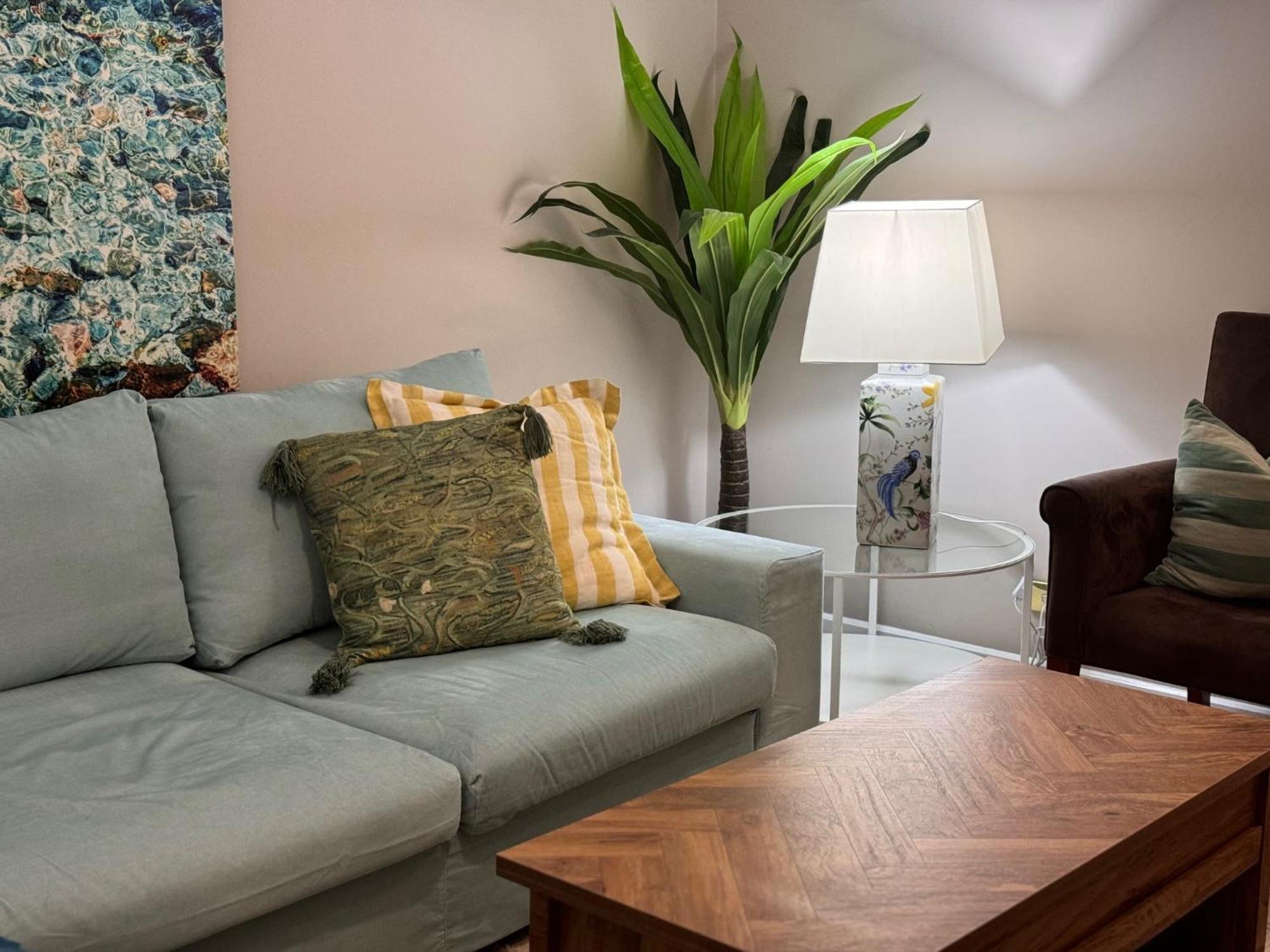 Adina 1br Walk To Queen St Mall Apartamento