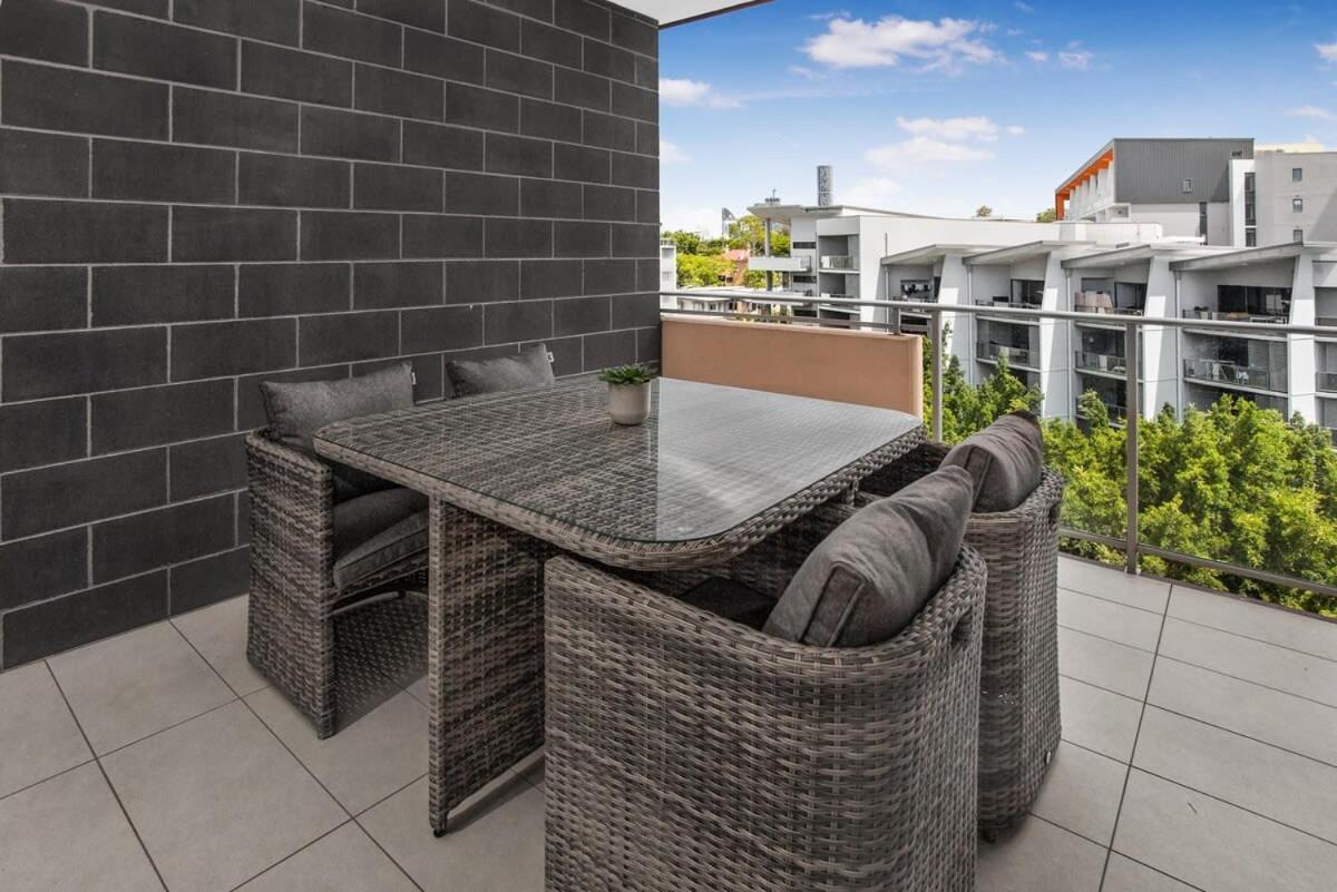 2-bed Near Cbd With Pool Sauna & Bbq