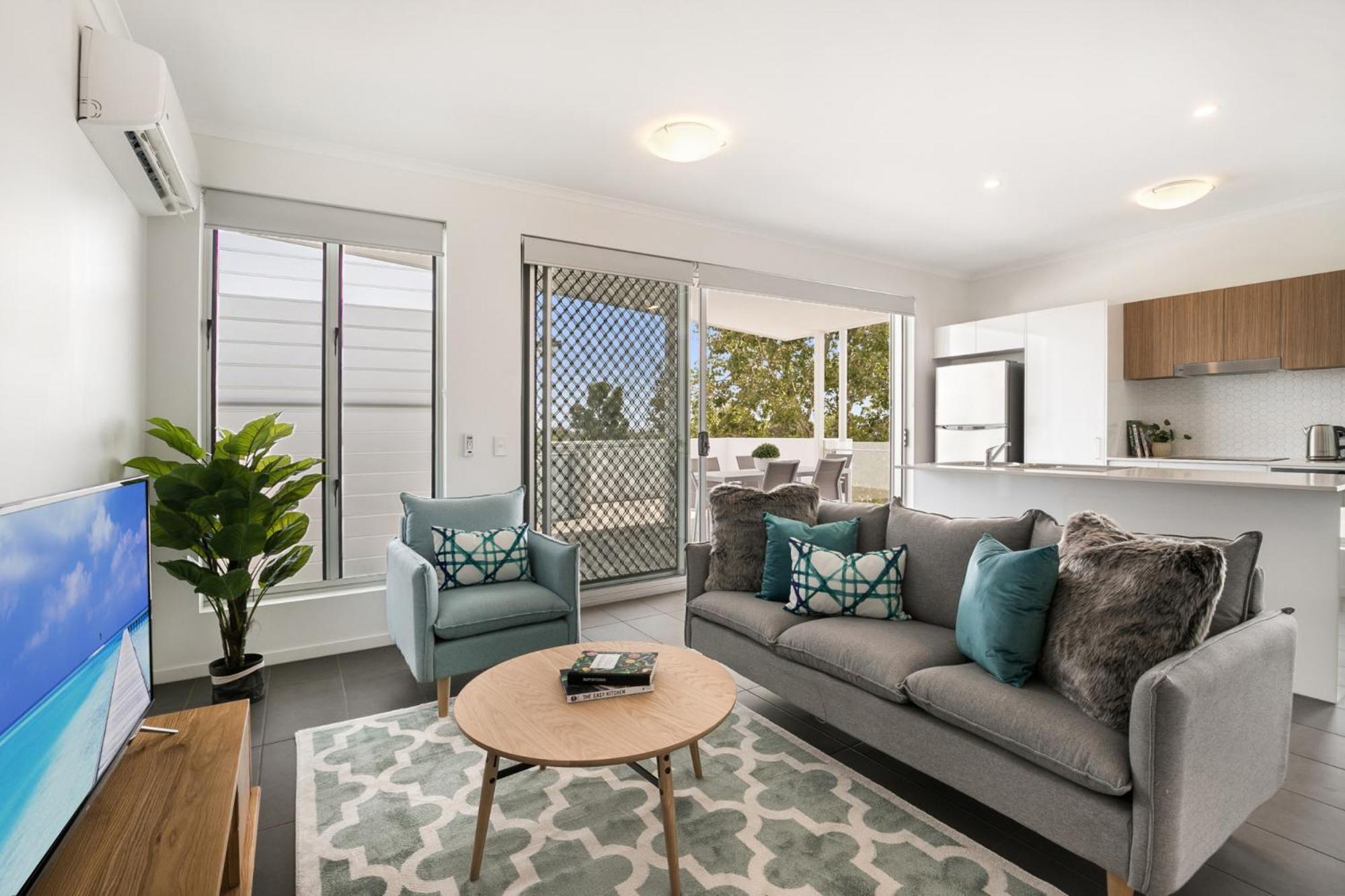 Spacious With Generous Entertaining Apartment