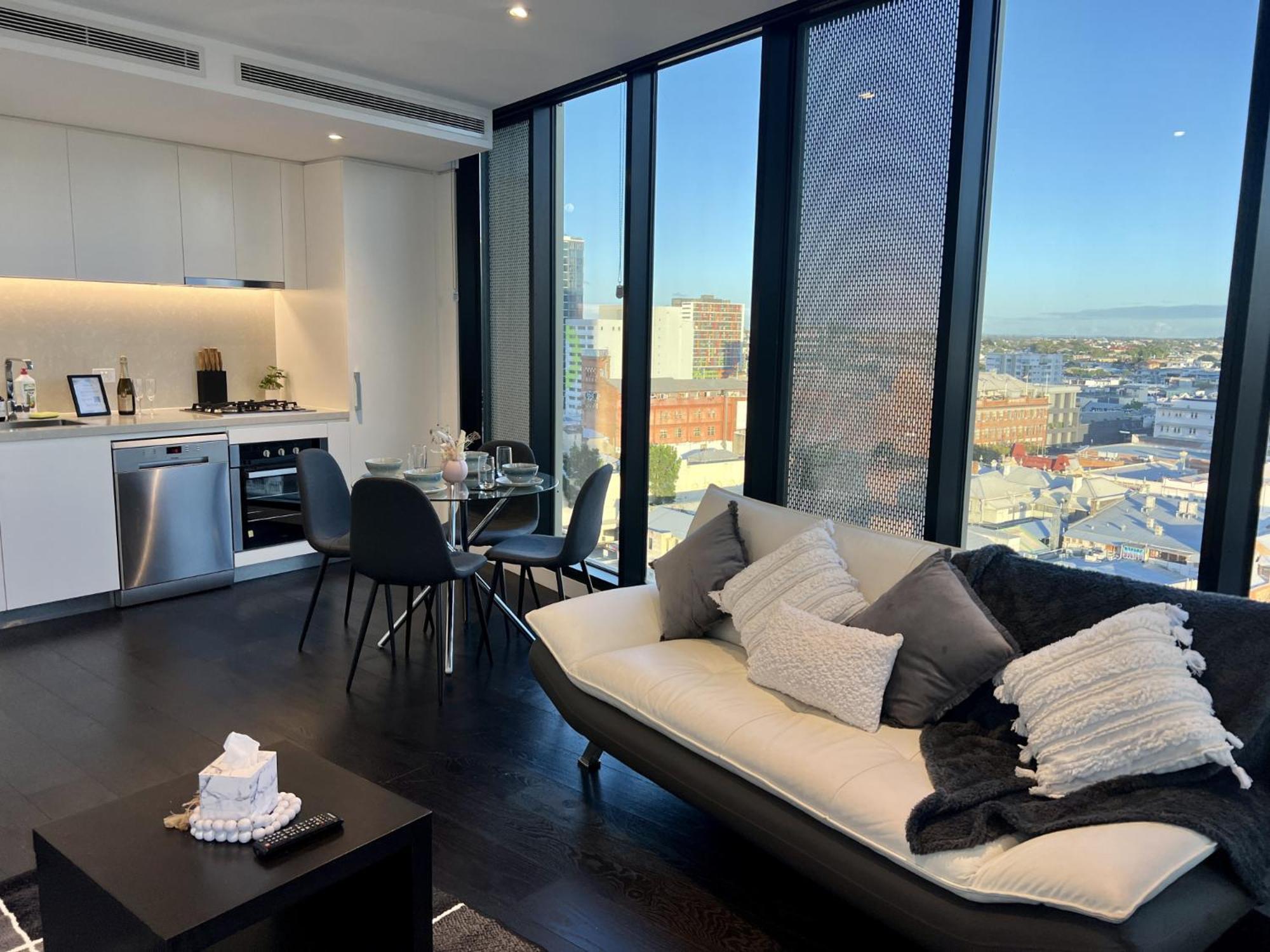 Stylish 1-bed With Pool, Gym & Free Parking Brisbane
