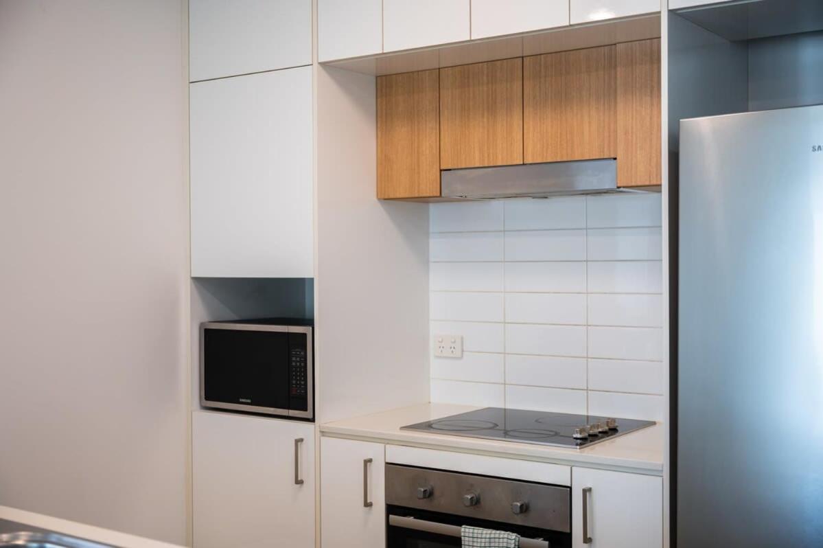 Tranquil 2-bed Inner City Retreat With Parking * Brisbane