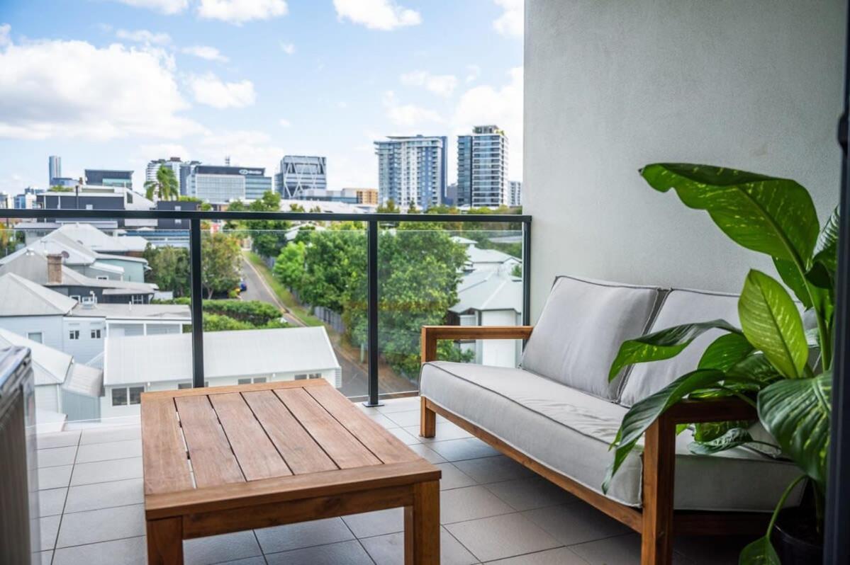 Tranquil 2-bed Inner City Retreat With Parking * Brisbane