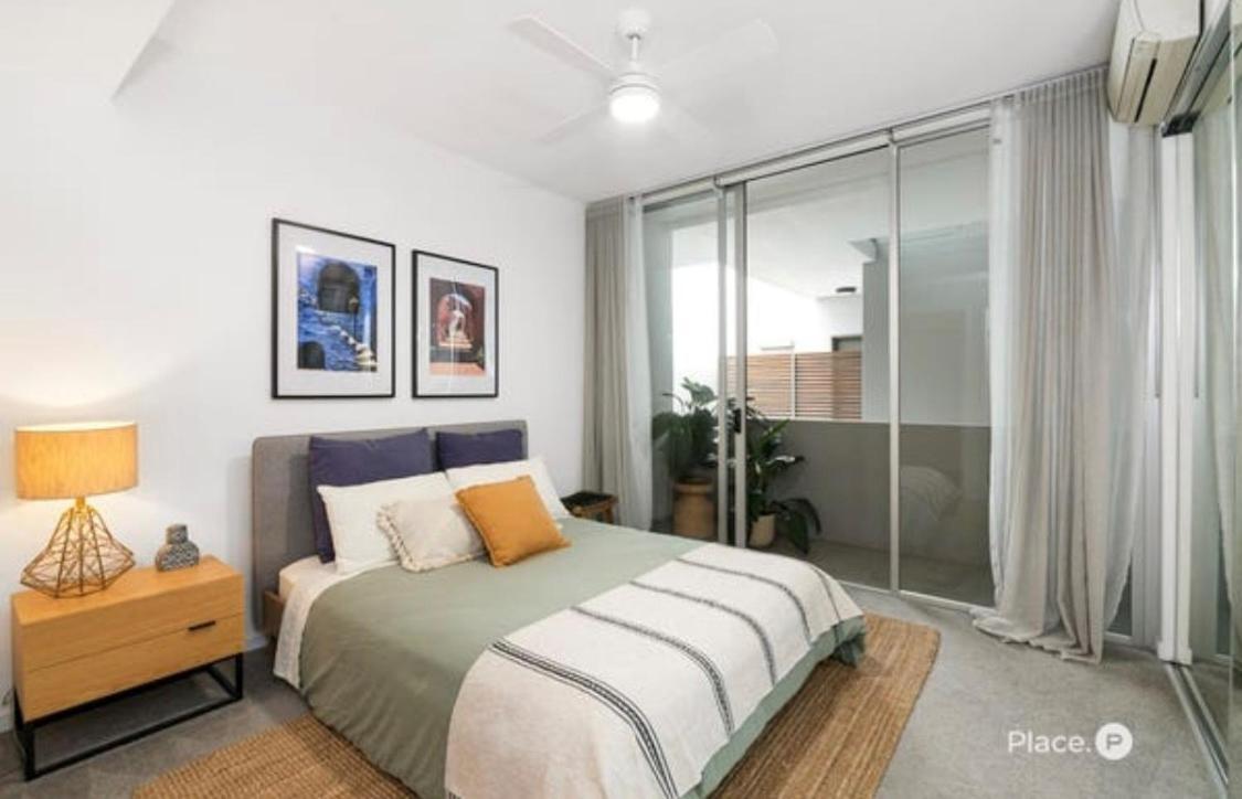 Indigo On Oxford Street - Riverside Two Bedroom Apartment