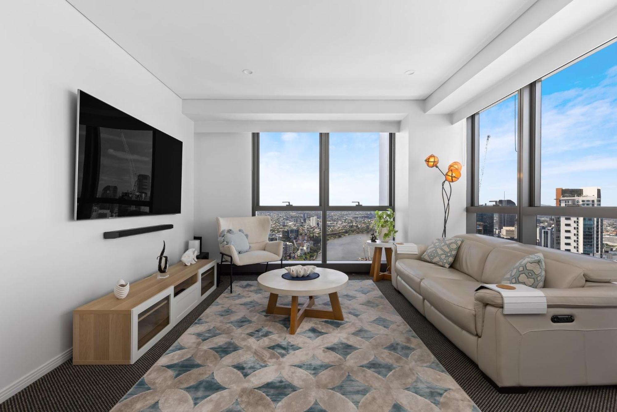 Apartment Stunning River View 2-bed With Pool, Sauna And Gym *
