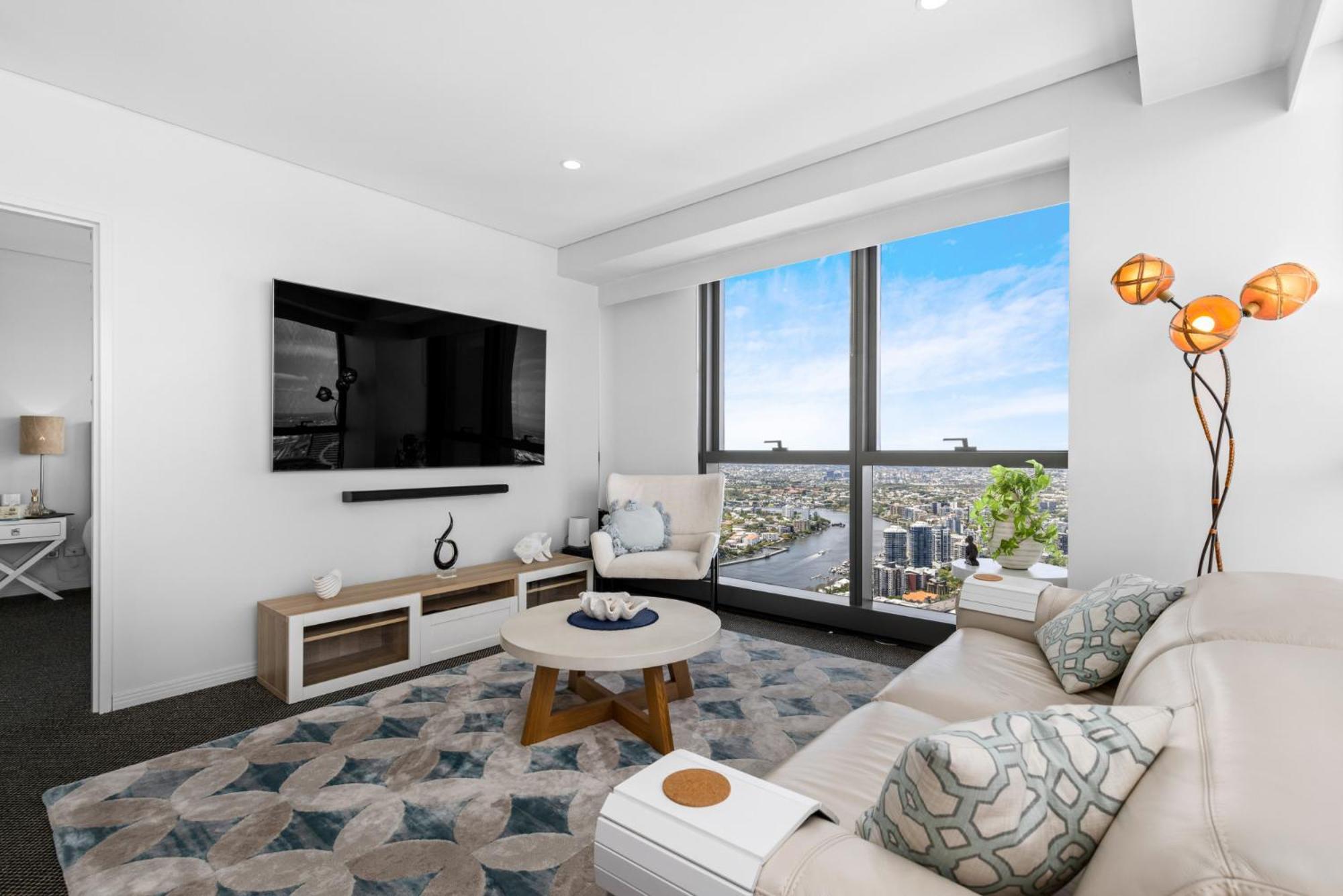 Apartment Stunning River View 2-bed With Pool, Sauna And Gym