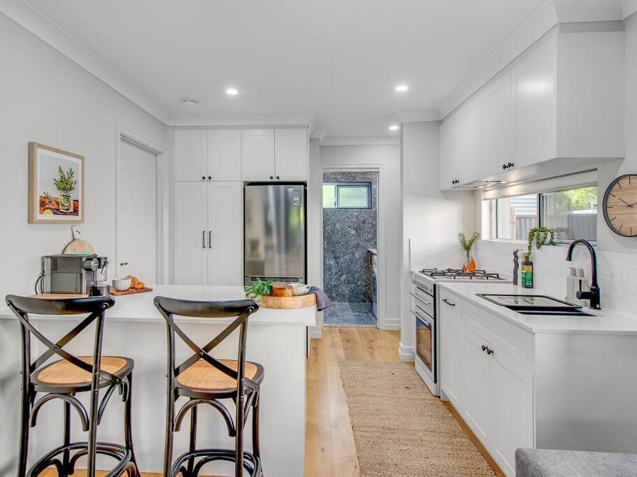 Apartment Comfort Cove - Quiet Luxury With Full Kitchen