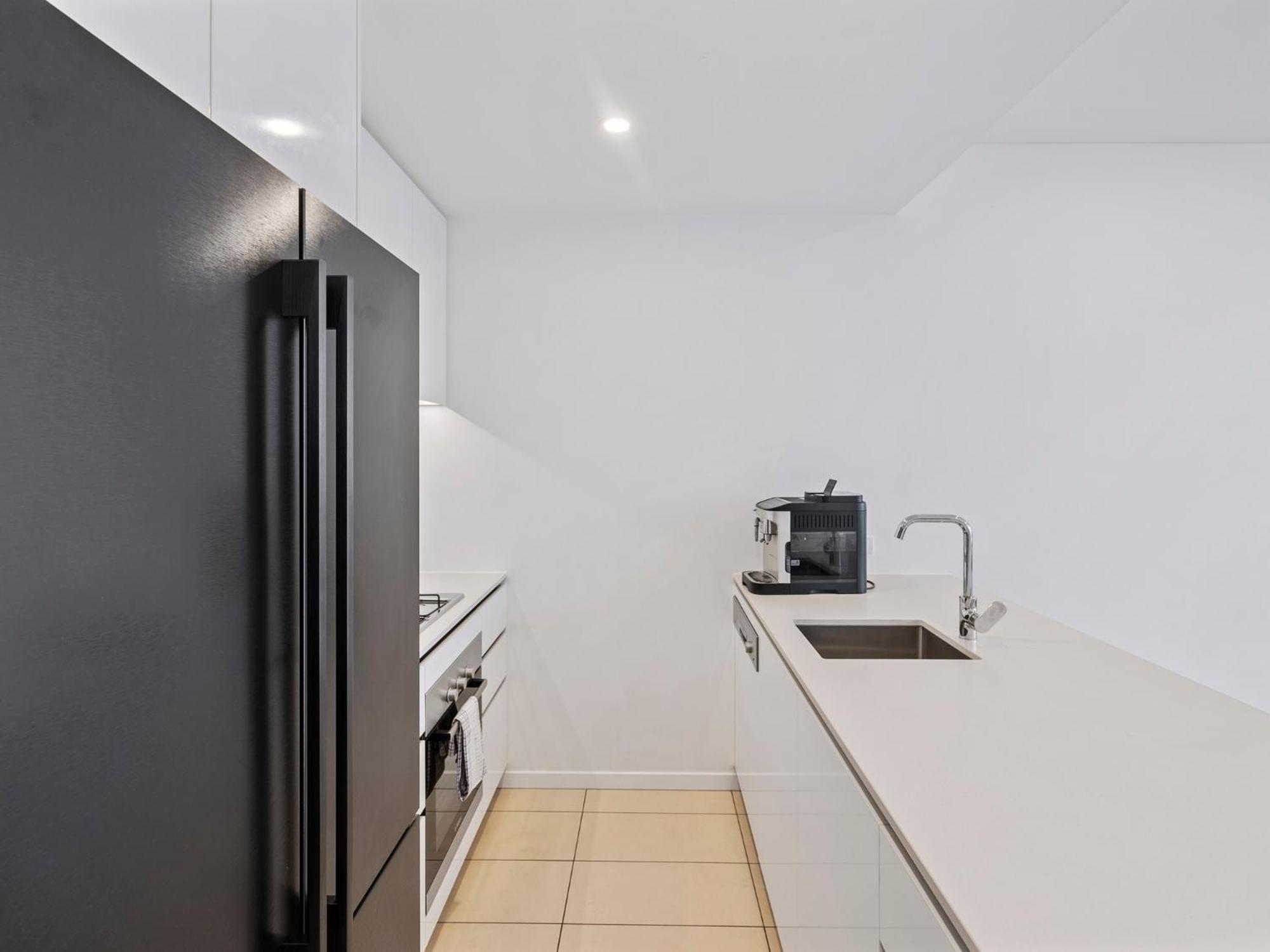 2br In South With Spectacular River View Apartment